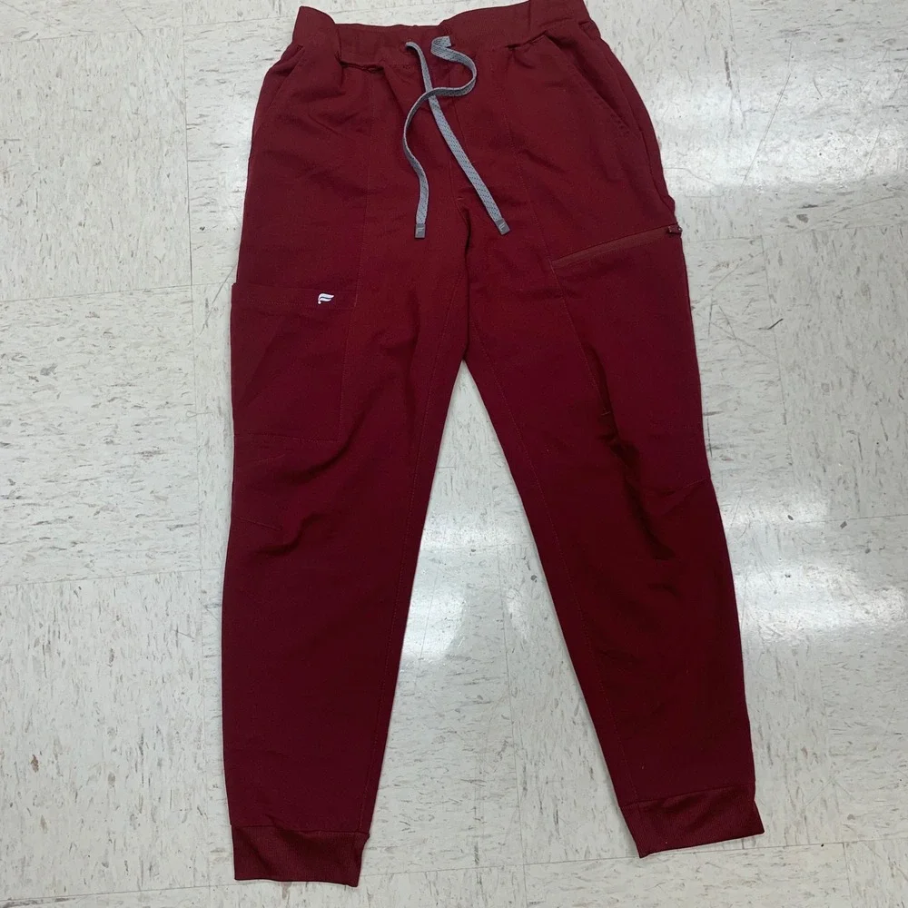 Women's Fabletics Burgundy Scrub Set Top And Jogger Pants Size Small - Picture 2 of 16
